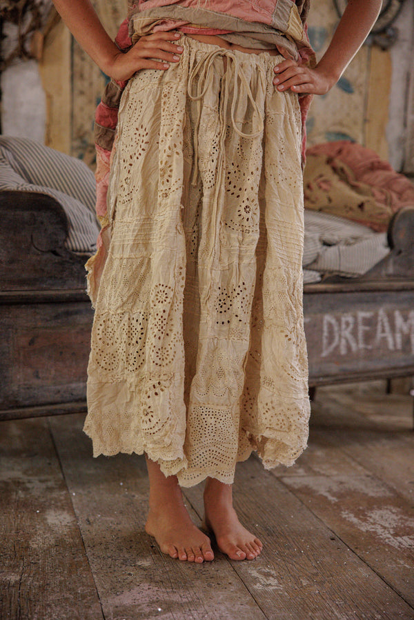 SKIRT237_SWAN_3_600x.jpg?v=