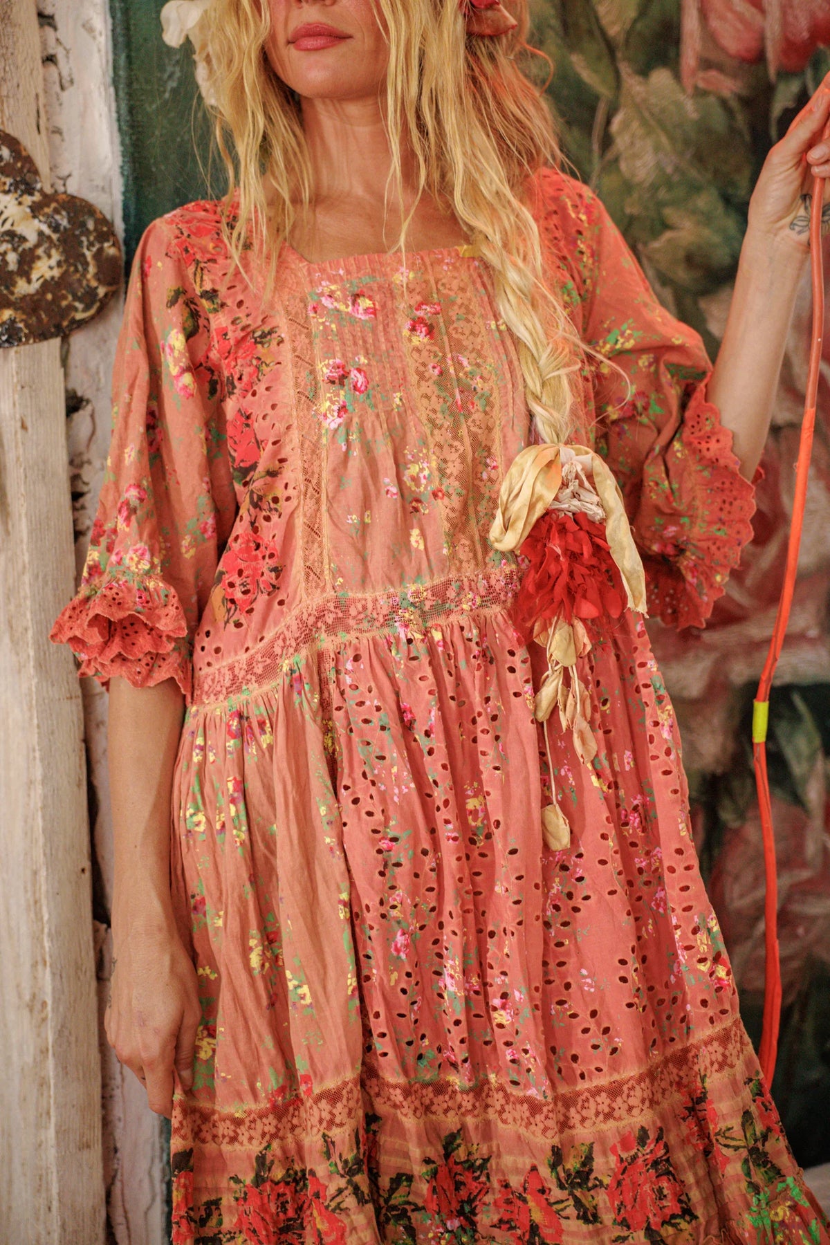 Kleid mit Blumenmuster und Ösen Calla Orange Mohn 