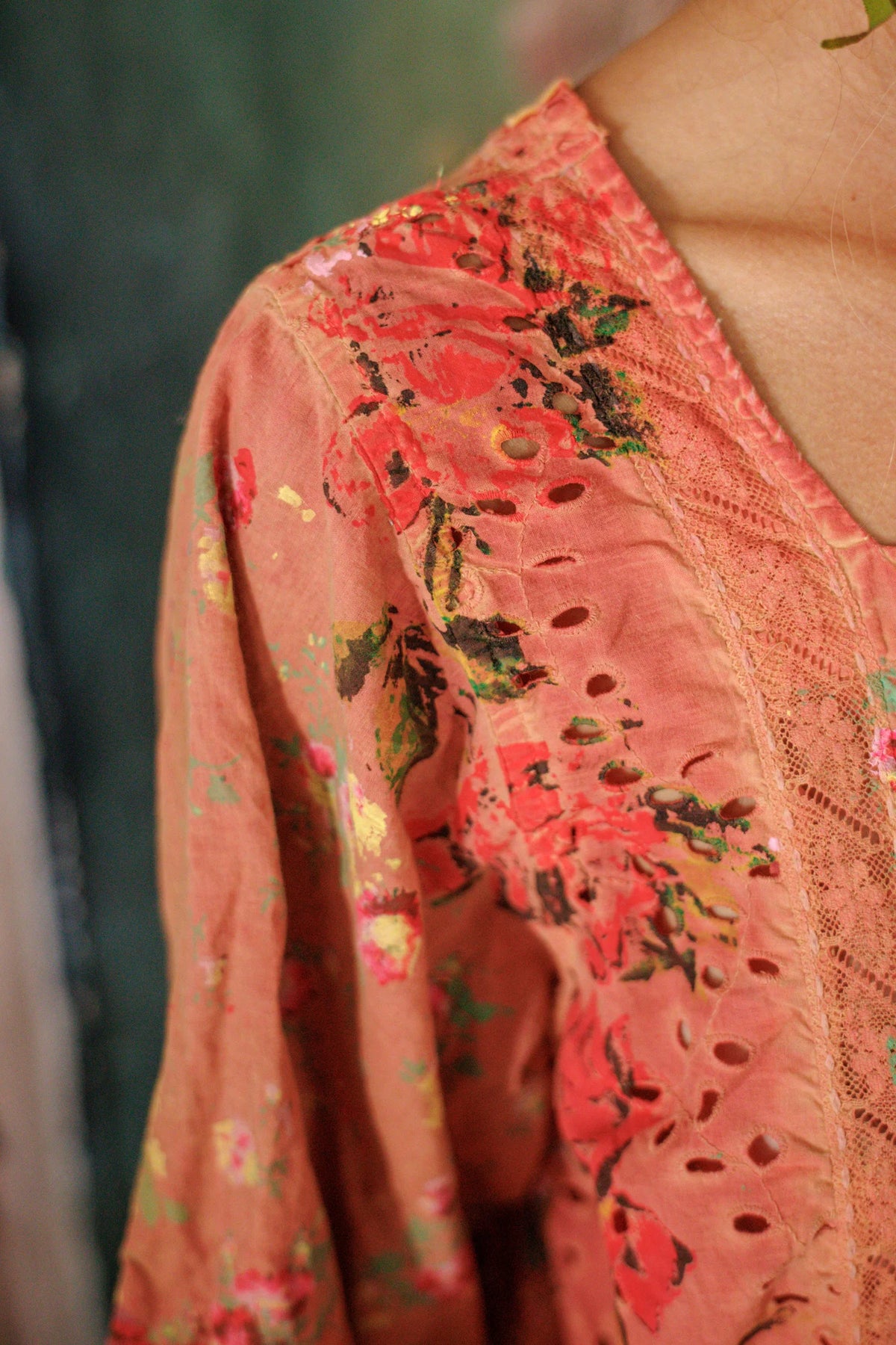 Kleid mit Blumenmuster und Ösen Calla Orange Mohn 