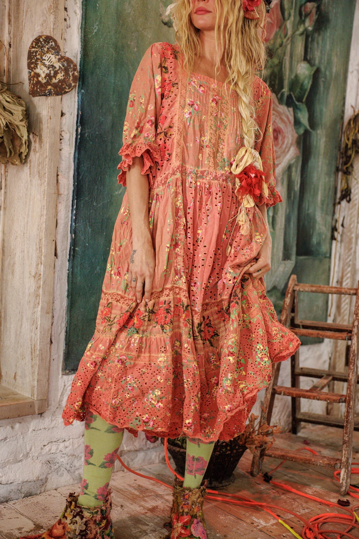 Kleid mit Blumenmuster und Ösen Calla Orange Mohn 