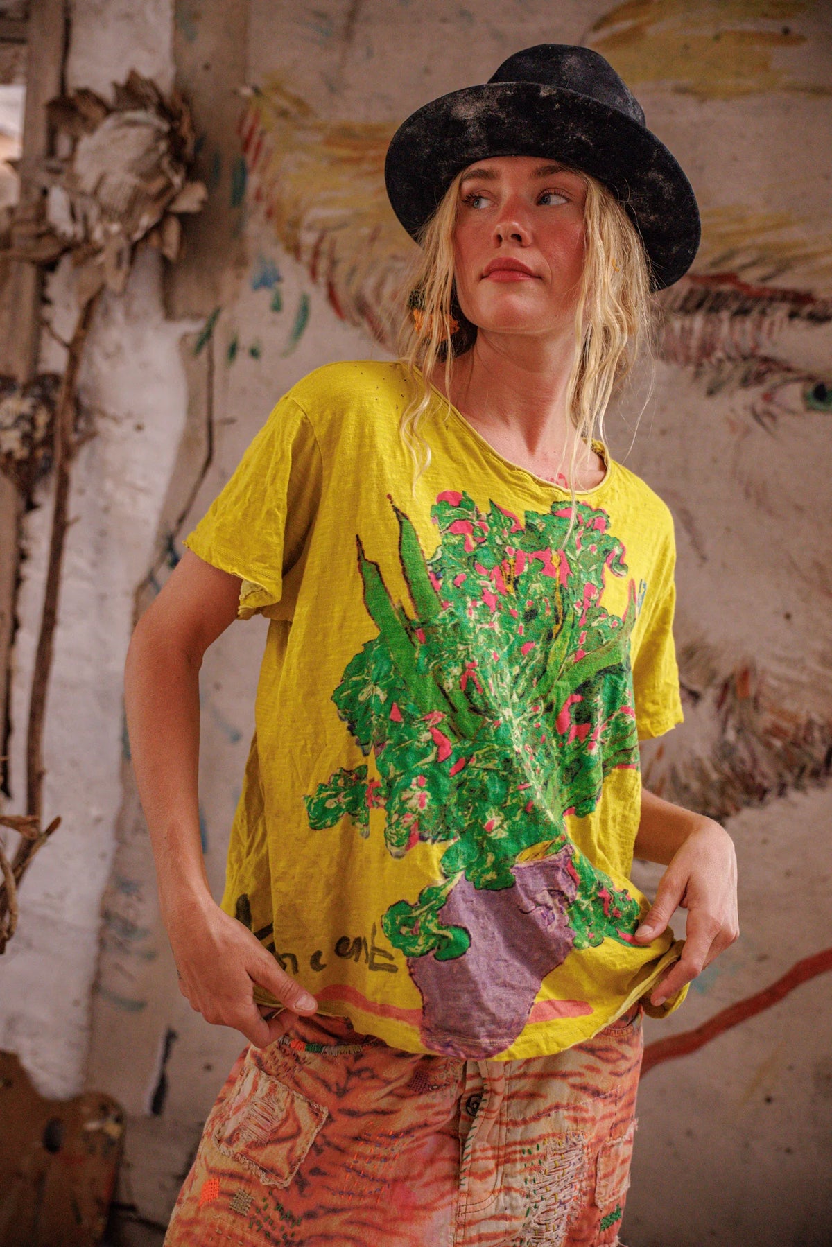 Vincent Find Beauty Tee