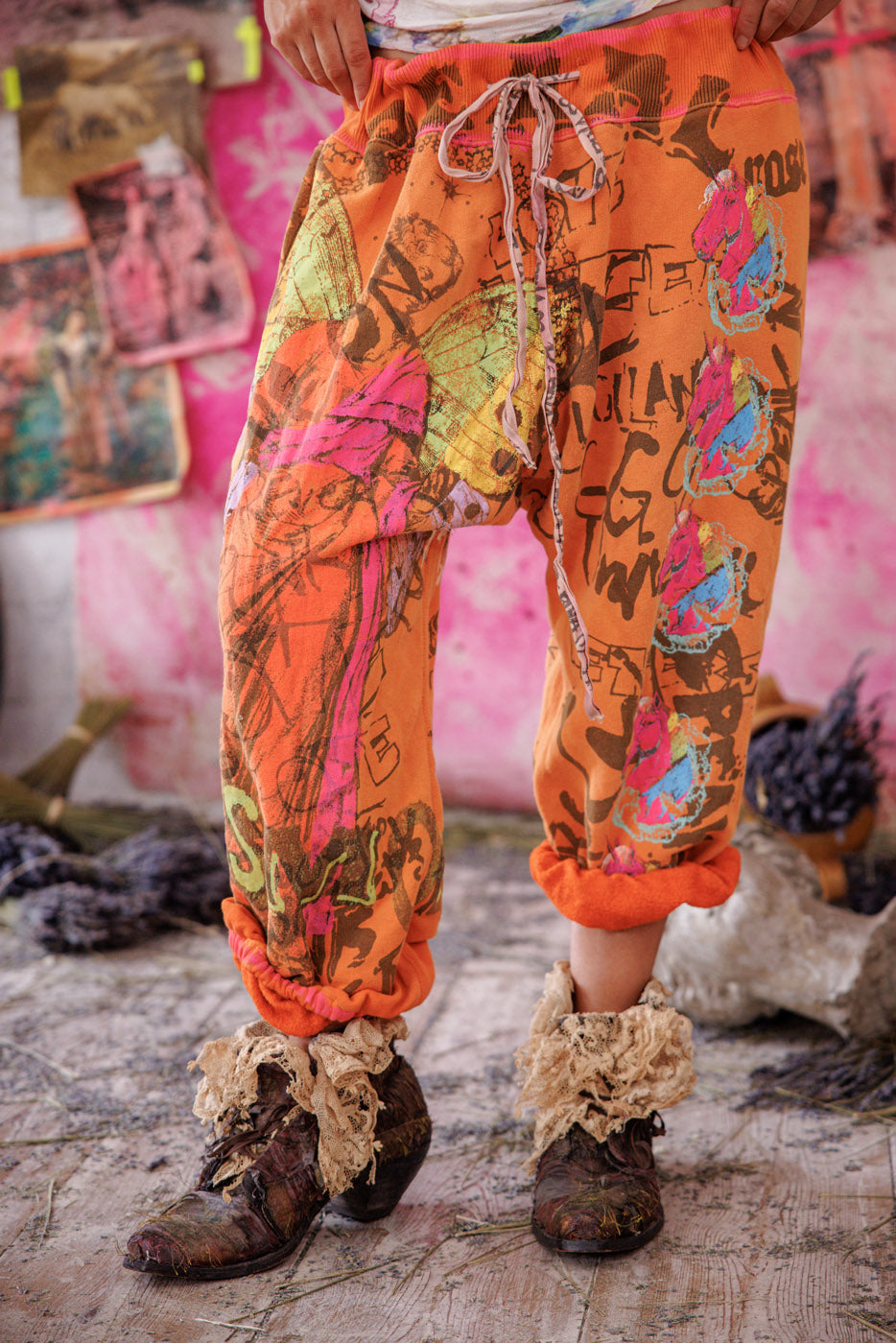 Child of the Cosmos Graffiti La Jolla Joggers – Magnolia Pearl