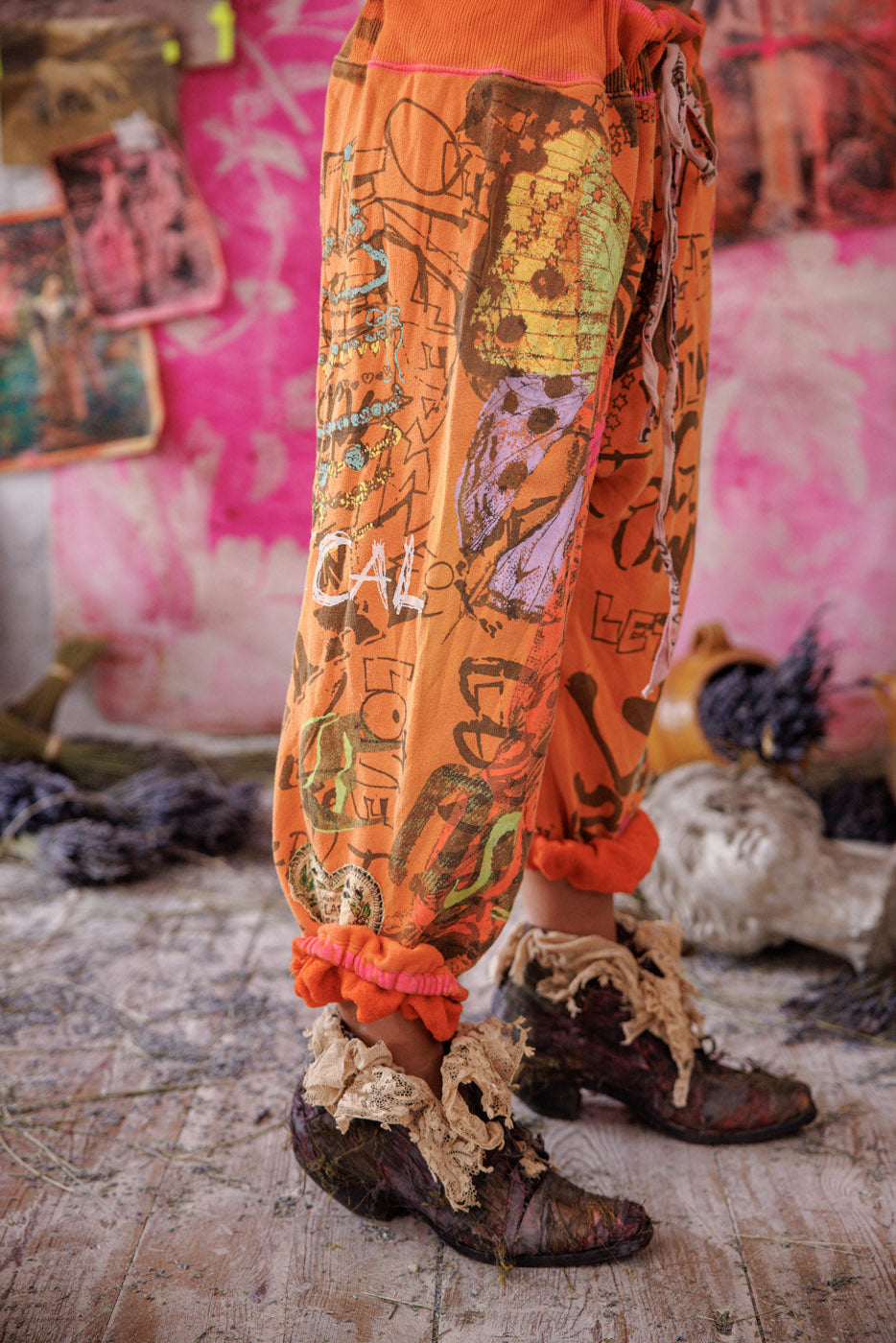 Child Of The Cosmos Graffiti La Jolla Joggers Magnolia Pearl Clothing