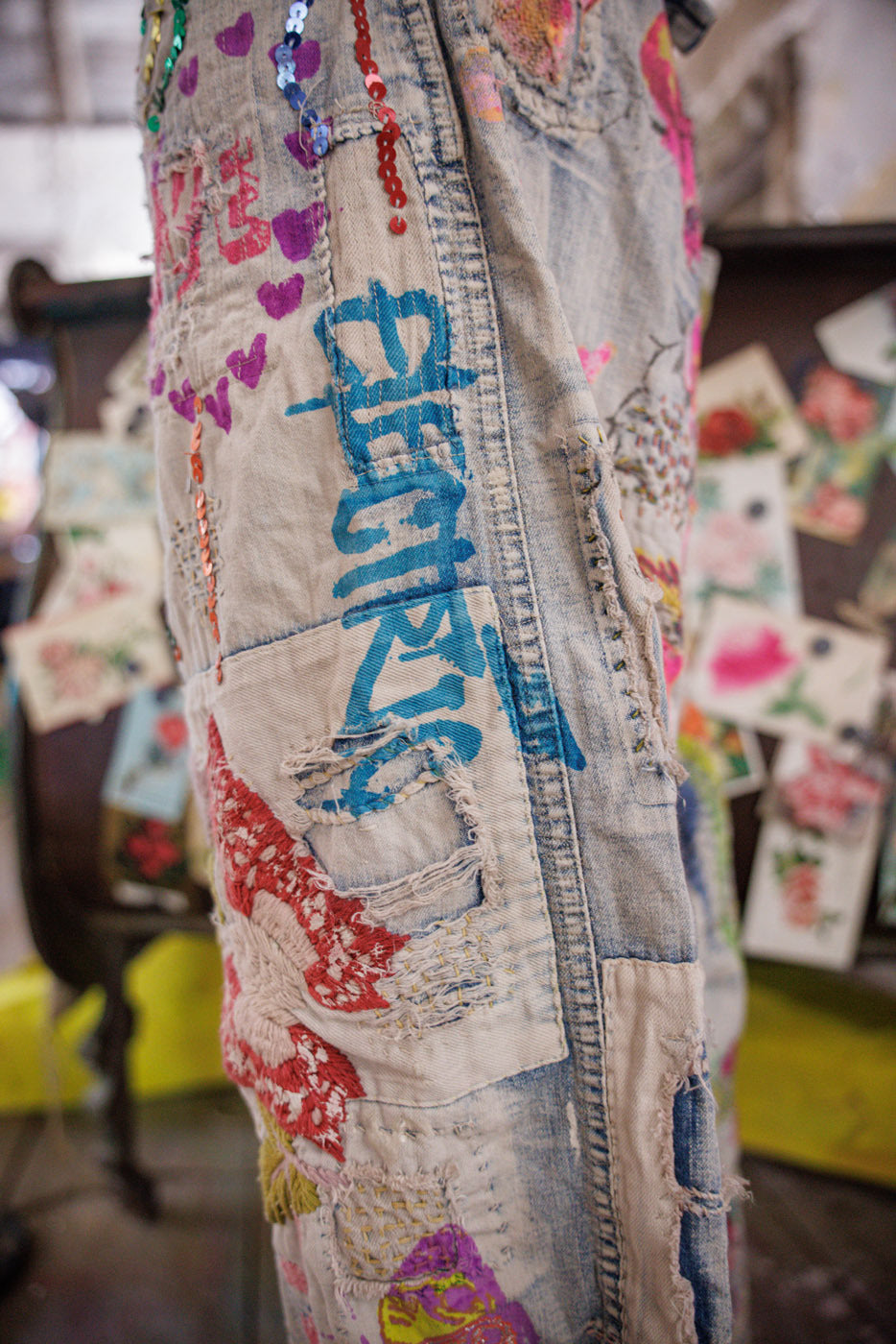 Valentino derliaus džinsai išblukusios indigo spalvos 