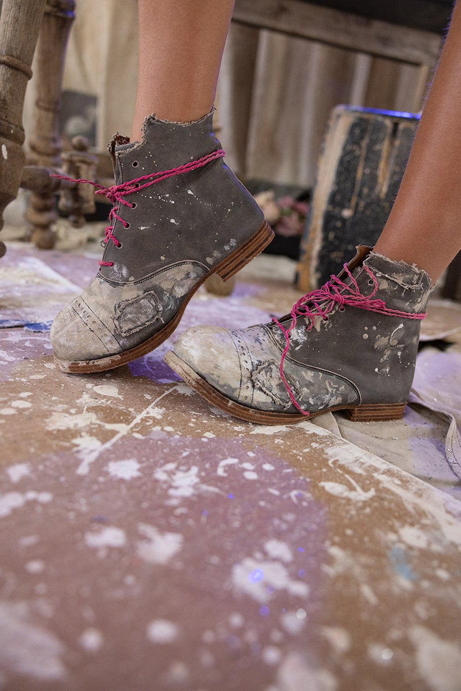 Paint Distress Bojangle Boots Magnolia Pearl Clothing