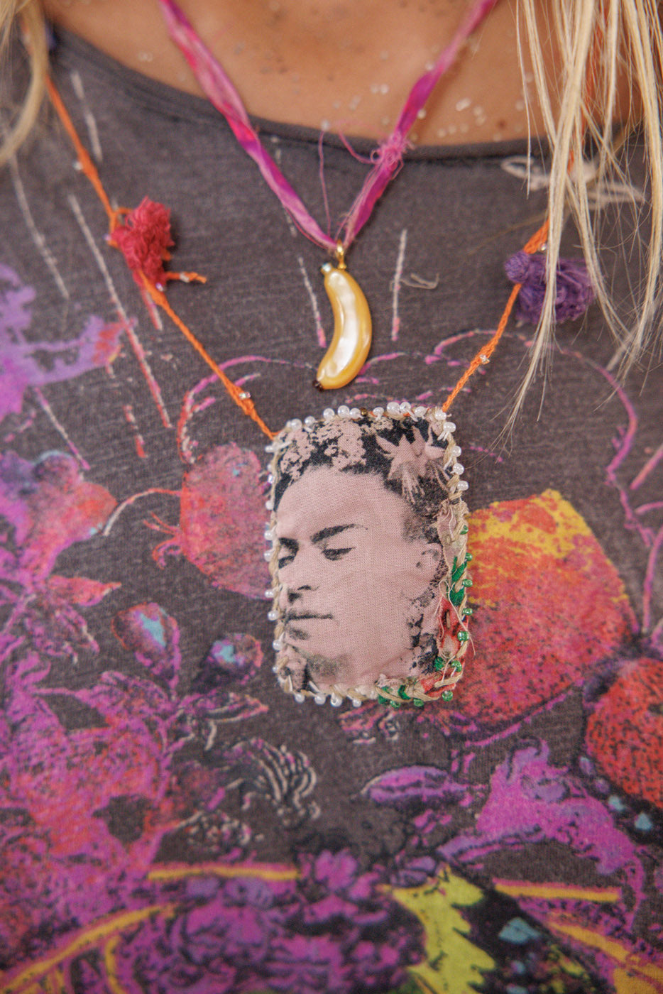 Visages de Frida Scapulaire 