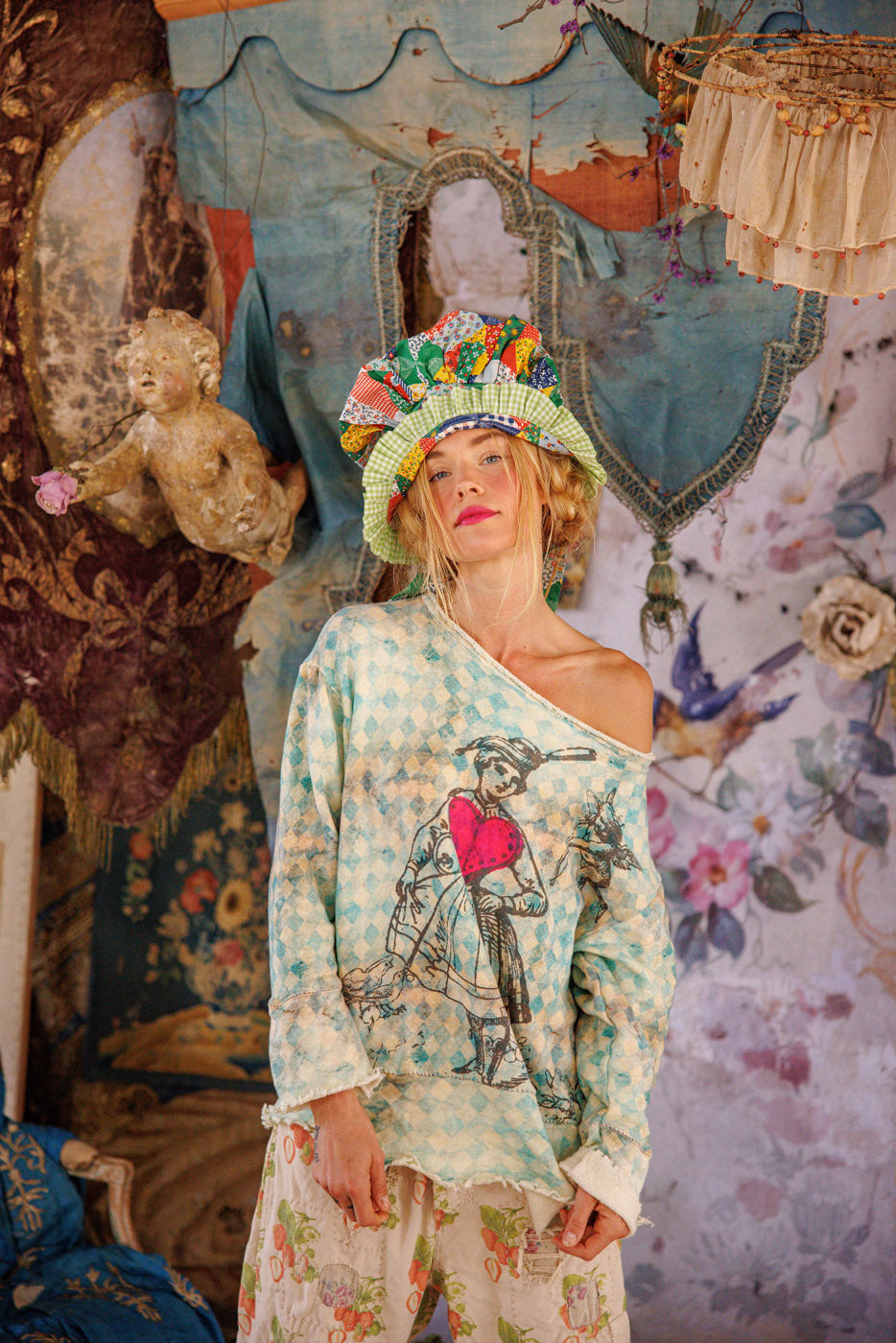 Stars of You Hermosa Sweatshirt Magnolia Pearl Clothing