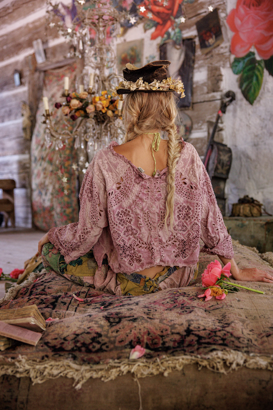 חולצת Eyelet Adelise 