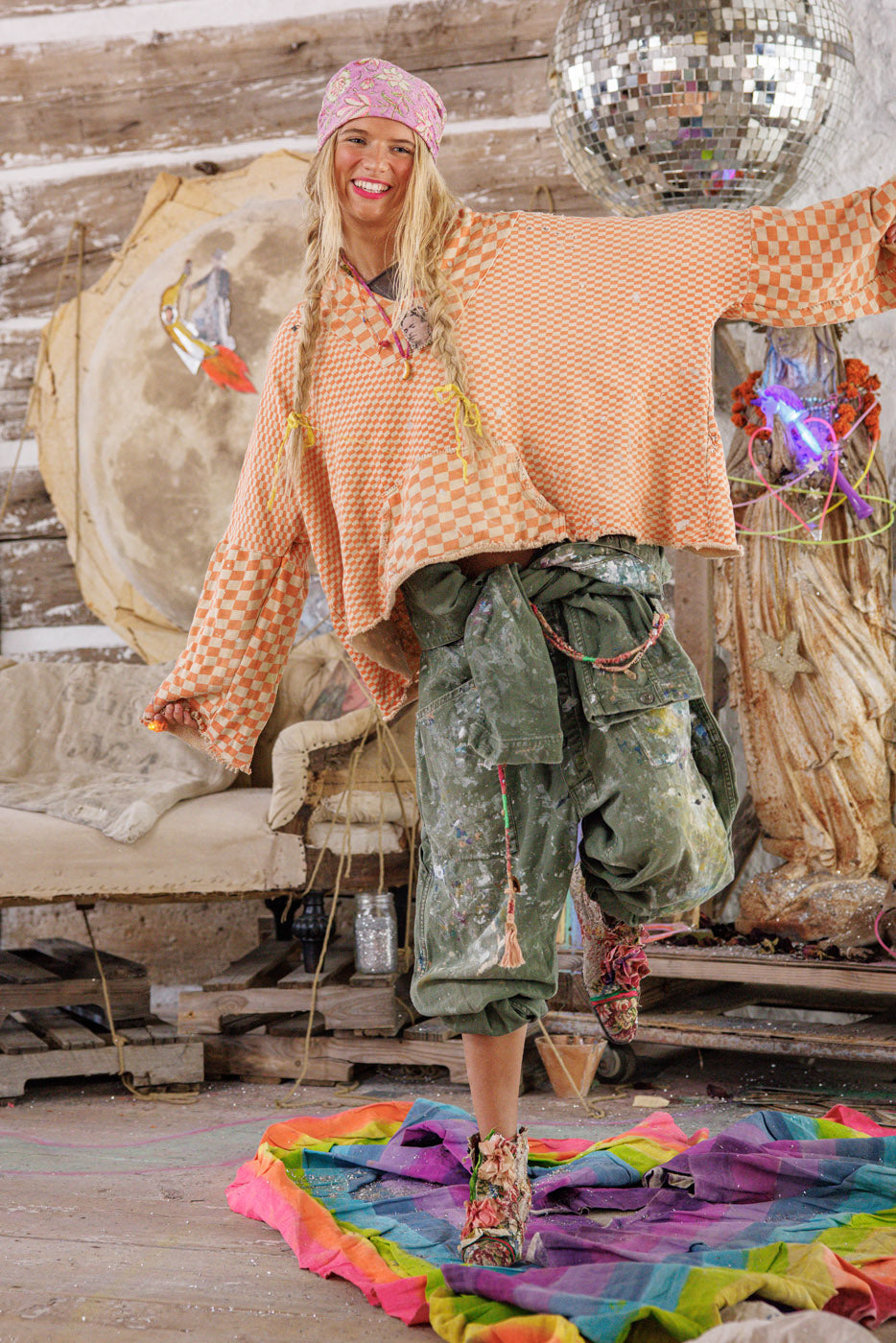 Überprüfen Sie den Raji Hoodie 