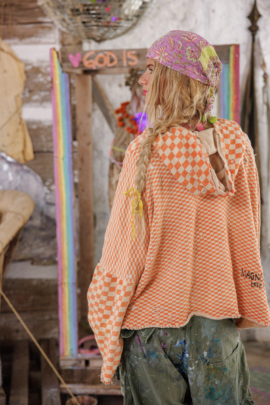 Überprüfen Sie den Raji Hoodie 