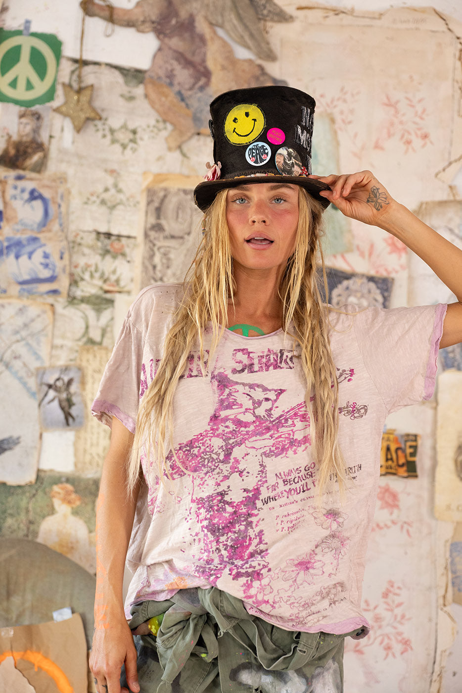 Super Star T Magnolia Pearl Clothing