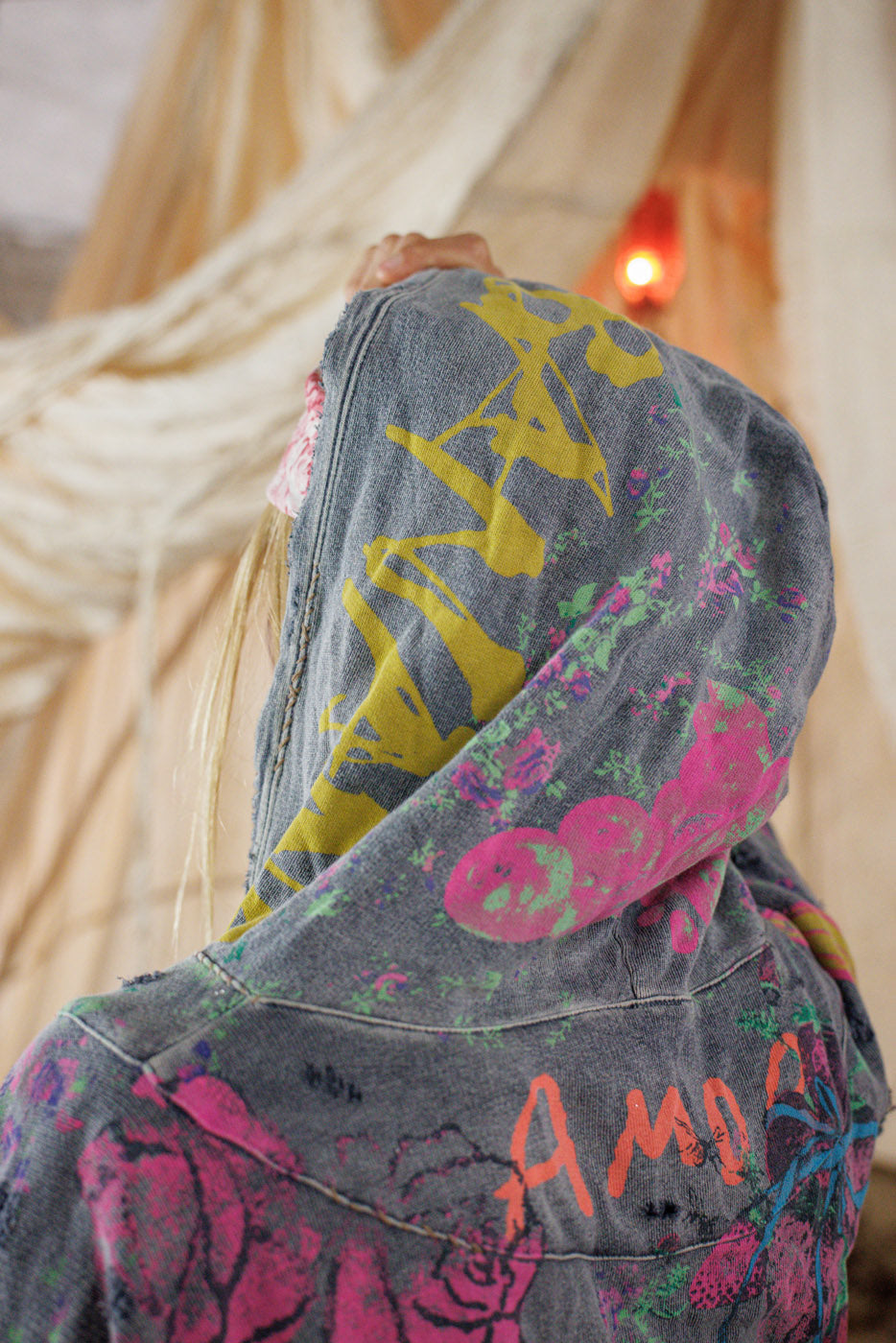 Sudadera con capucha Graphics Raji 