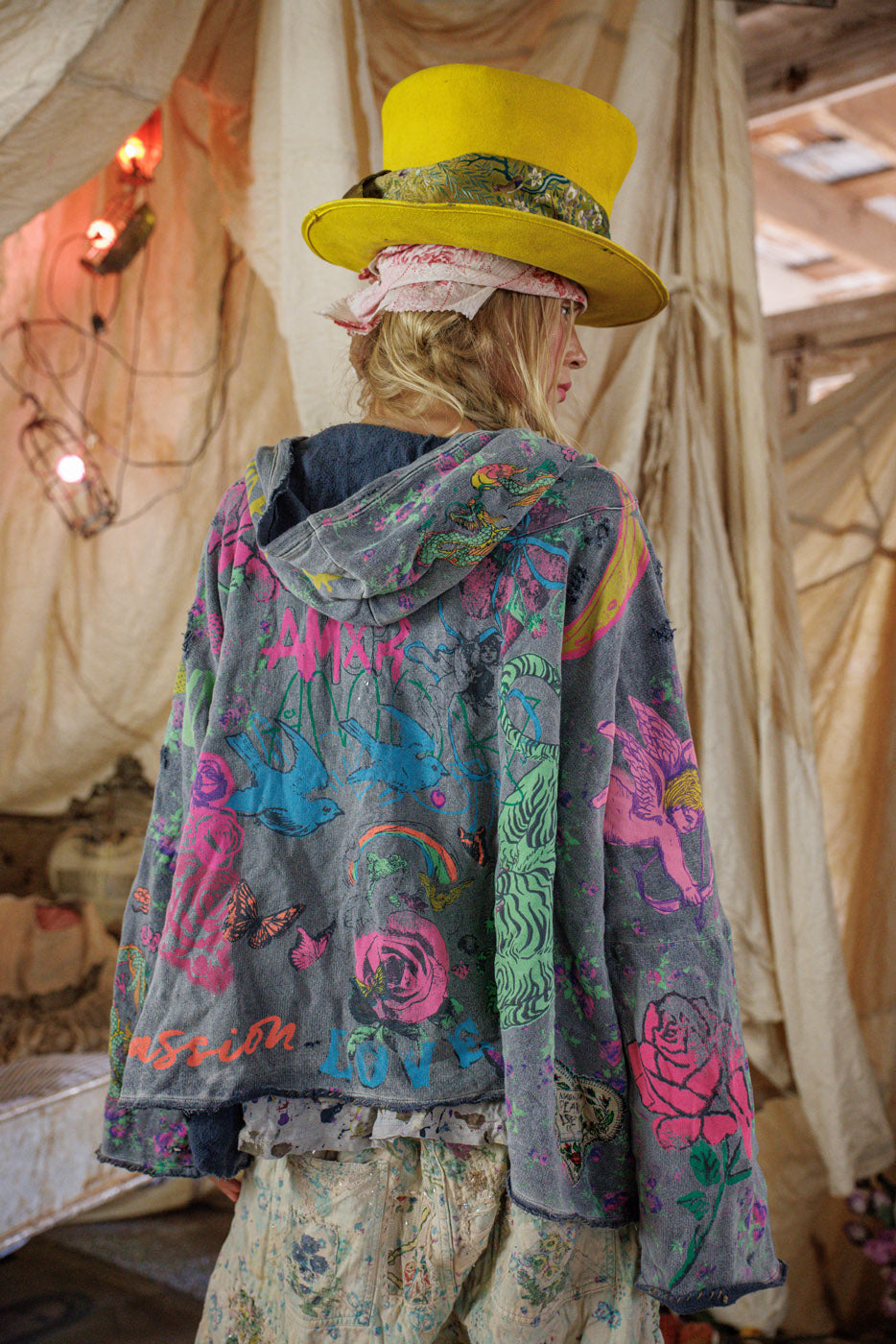 Sudadera con capucha Graphics Raji 