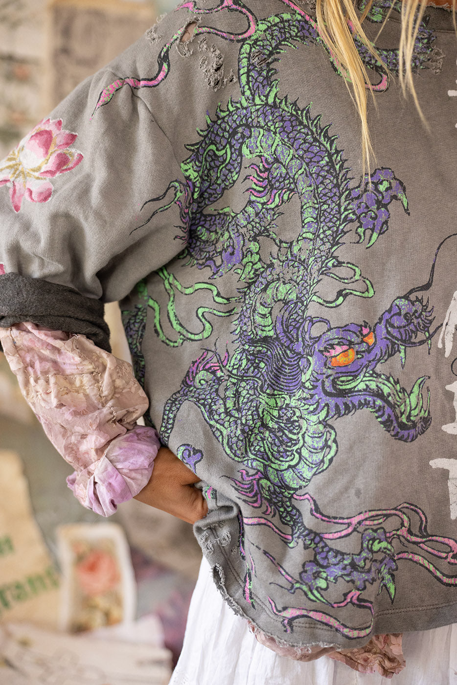 Spirit Dragon Hermosa Sweatshirt – Magnolia Pearl Clothing