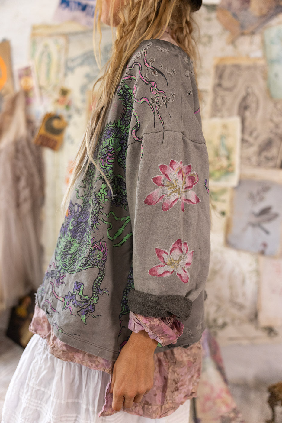 Spirit Dragon Hermosa Sweatshirt – Magnolia Pearl Clothing