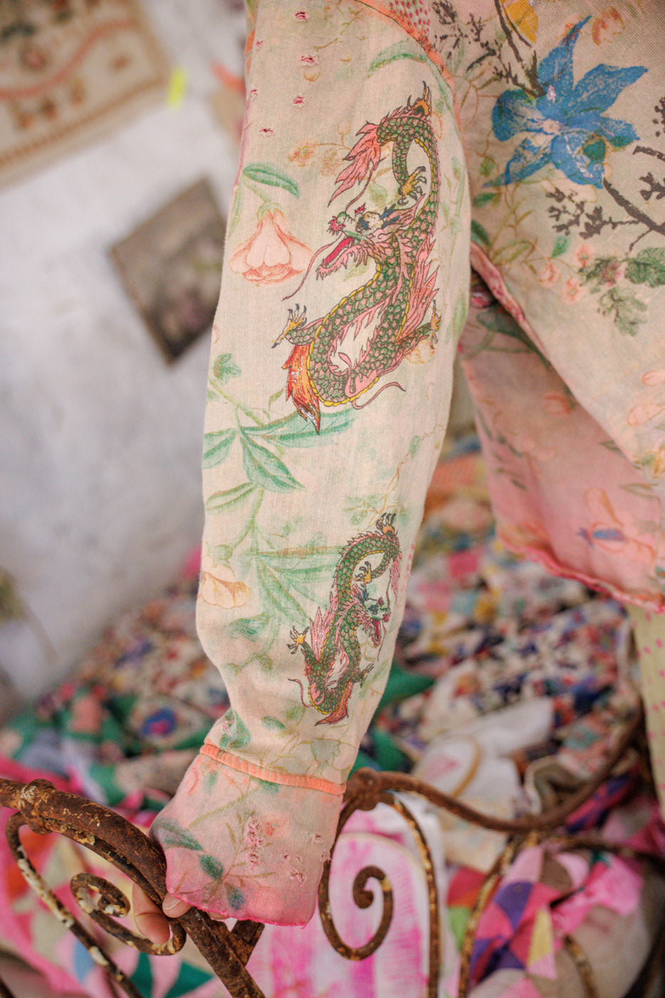 2 Guadalupes Marais Sweatshirt Magnolia Pearl Clothing