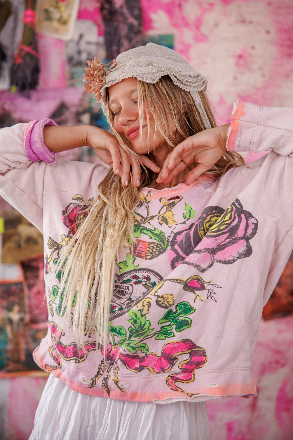 Victorian Posy Richi Sweatshirt Magnolia Pearl Clothing