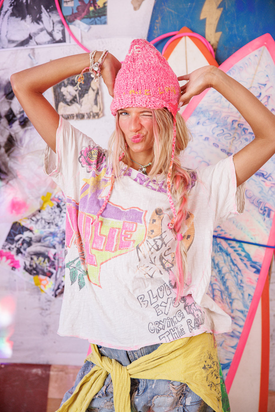 MP X WN Standing Ovation T