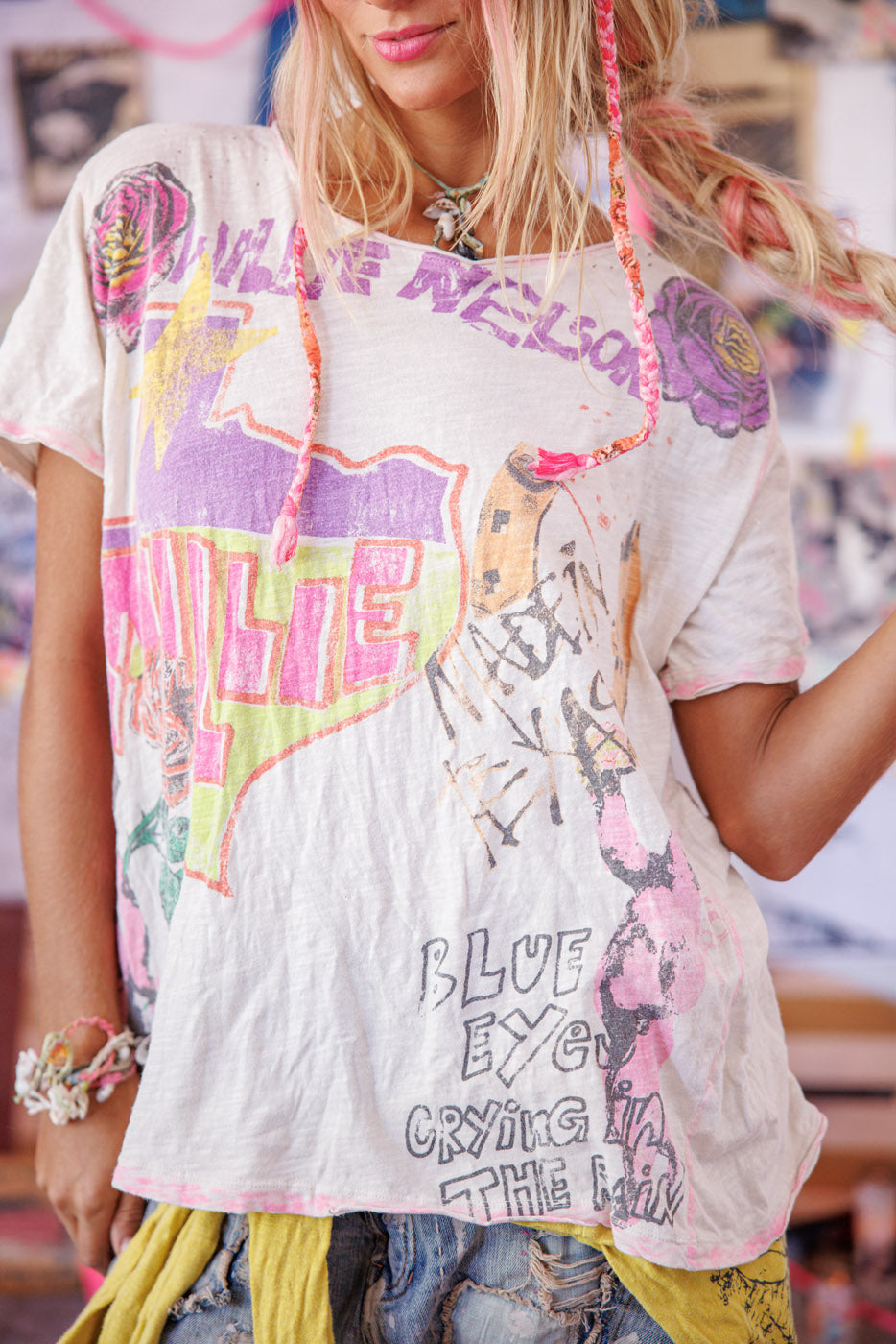 MP X WN Standing Ovation T