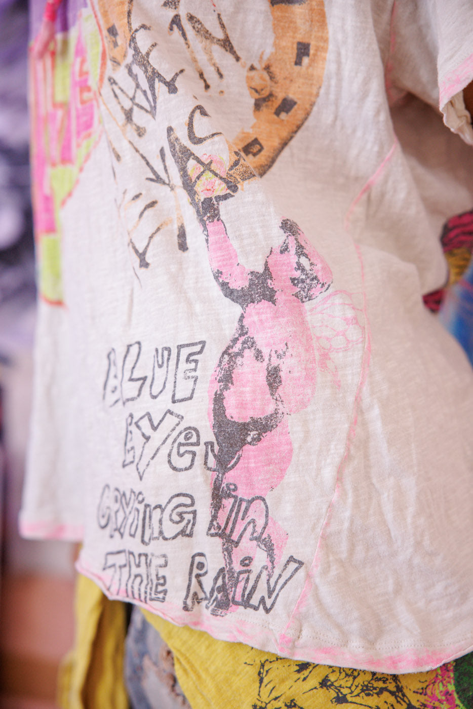 MP X WN Standing Ovation T