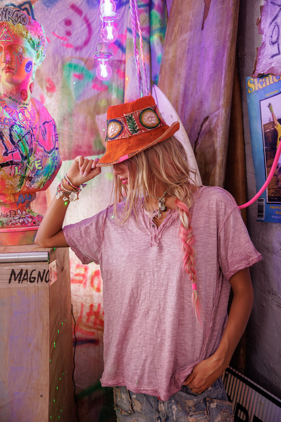 Жулиен Хенли Т Попсикъл 