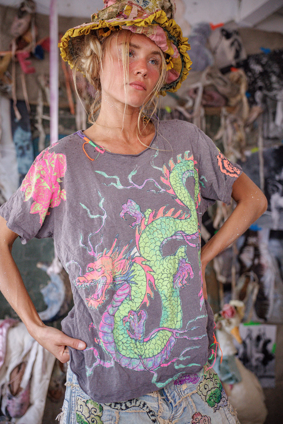 Drakar och Rosor T Ozzy 