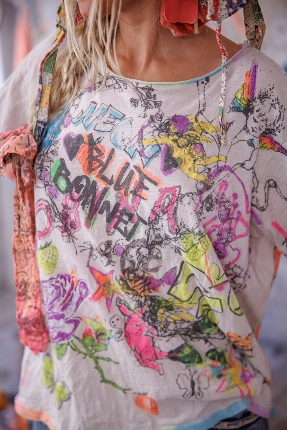 Neonblaues Bonnet Graffiti T Regenbogen Tropfen 