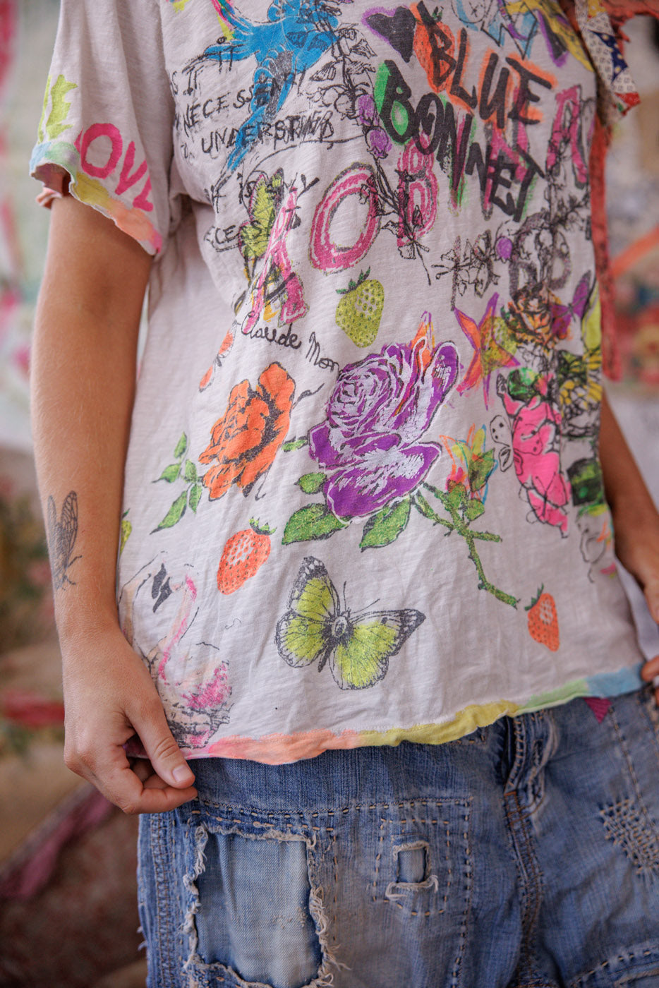 Neonblaues Bonnet Graffiti T Regenbogen Tropfen 