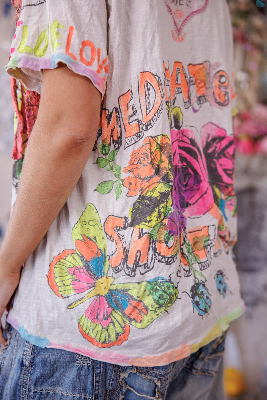 Neonblaues Bonnet Graffiti T Regenbogen Tropfen 