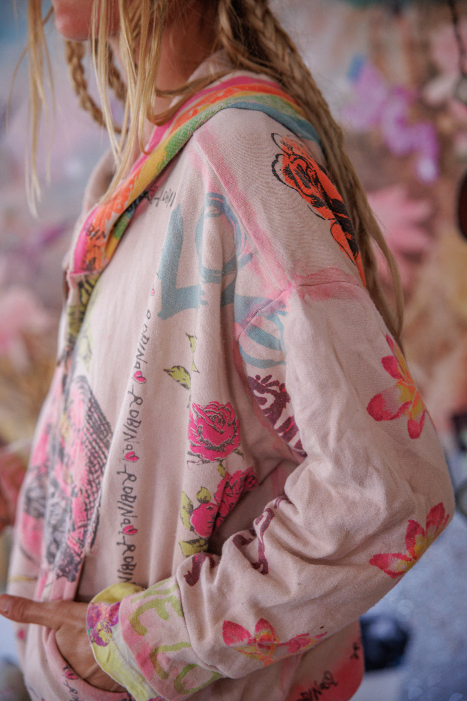 Obudź Śpiące Serce Isola Bluza z Kapturem Pocałunek Molly 