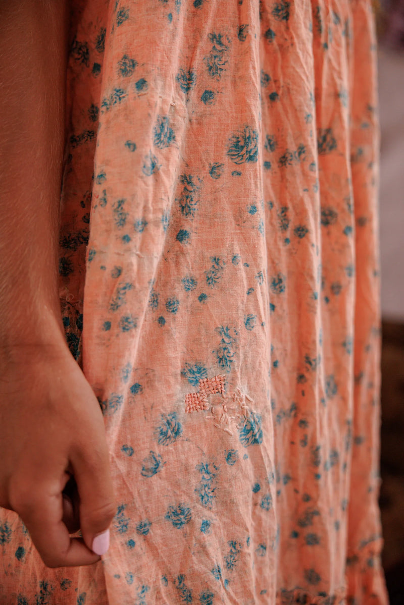 Blomstret Clementine Lagdelt Slip Kjole FawnLily  - Image 8