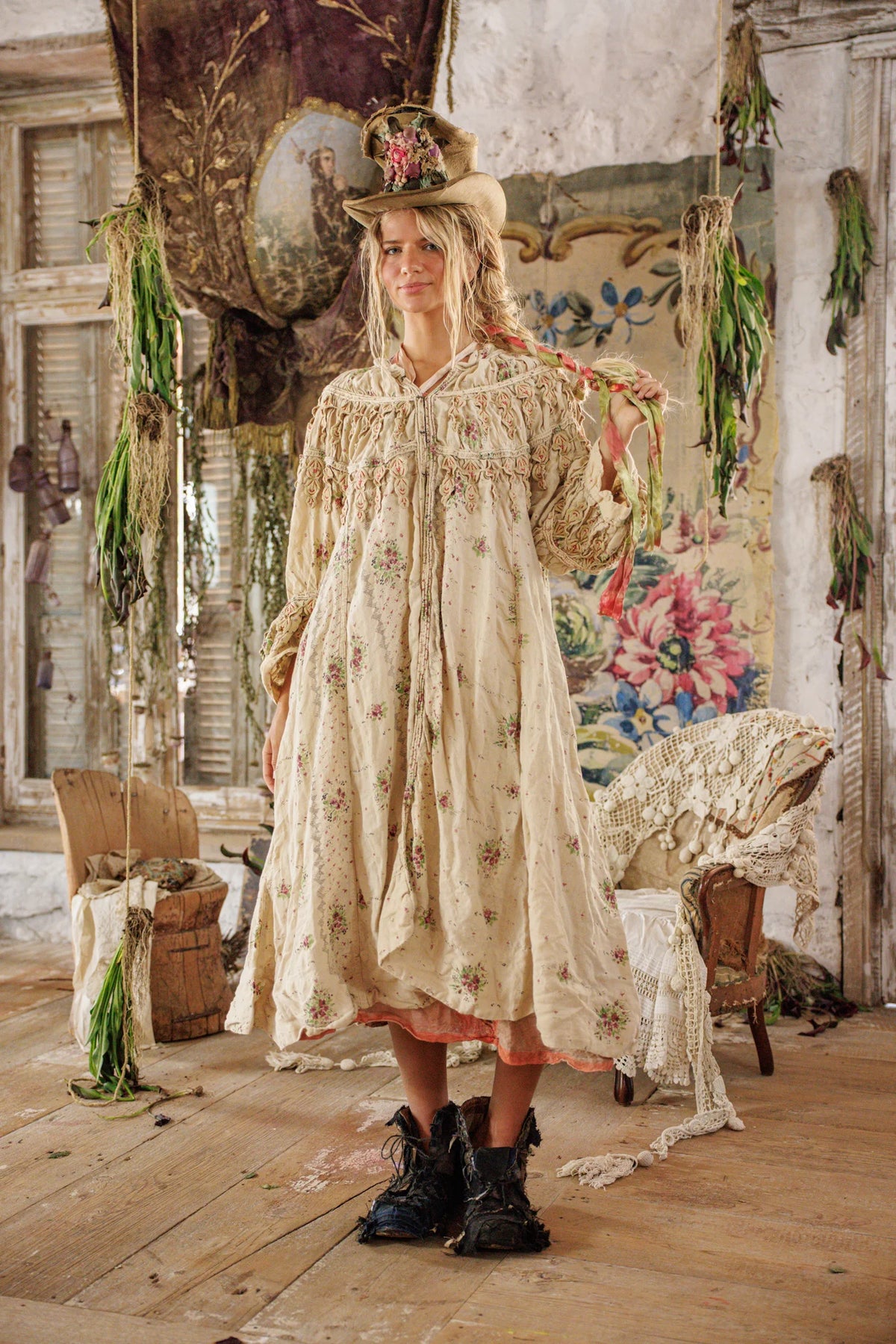 Linen Albertine Opera Coat