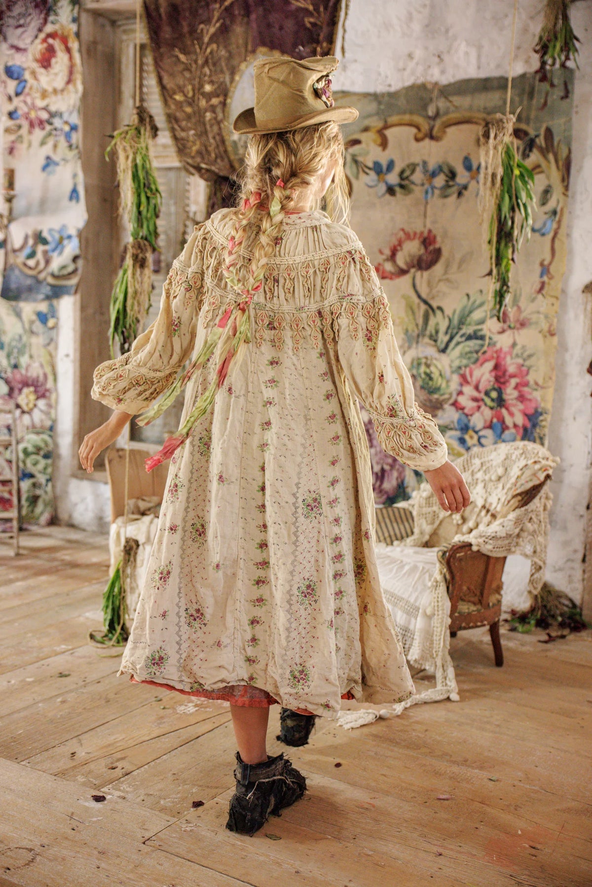 Linen Albertine Opera Coat