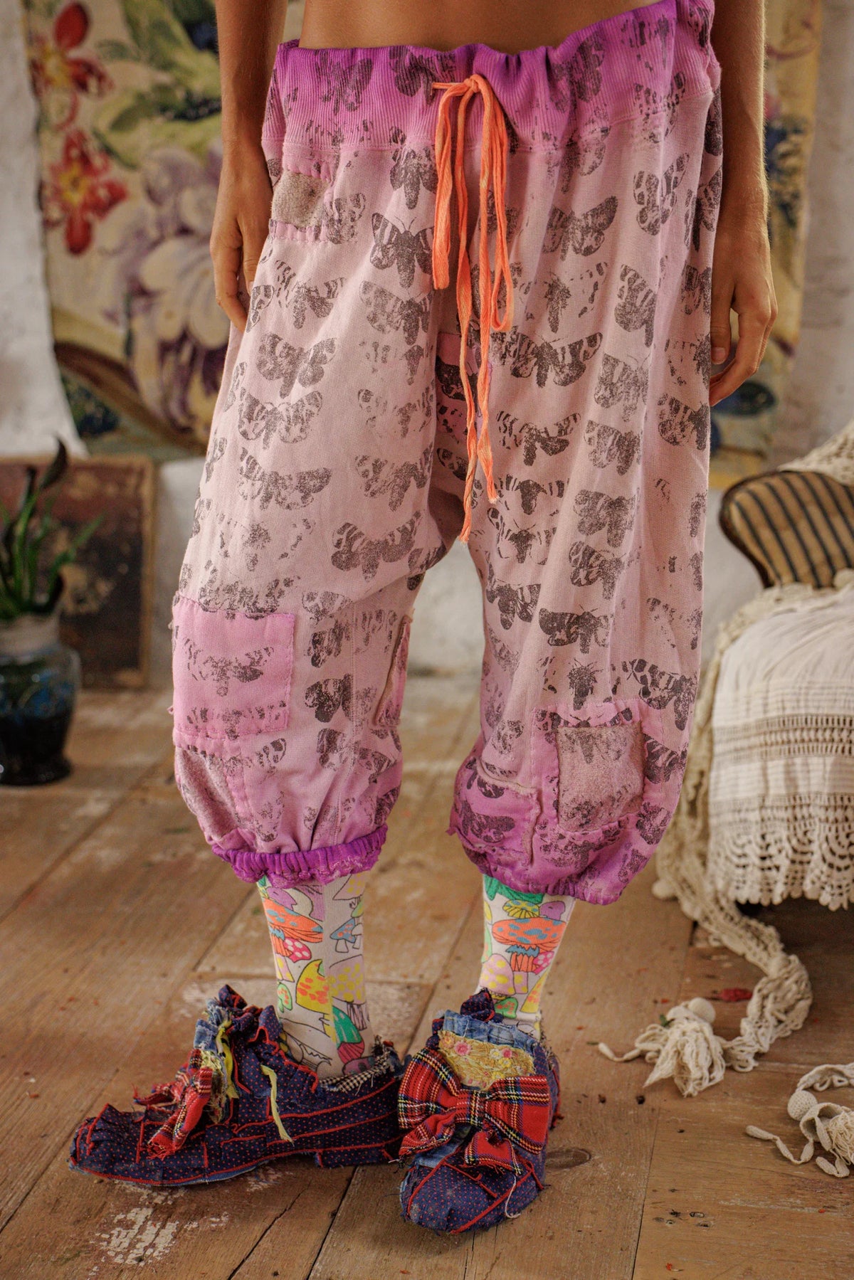 Moth Cali Sweatshorts Geheime Botschaft 