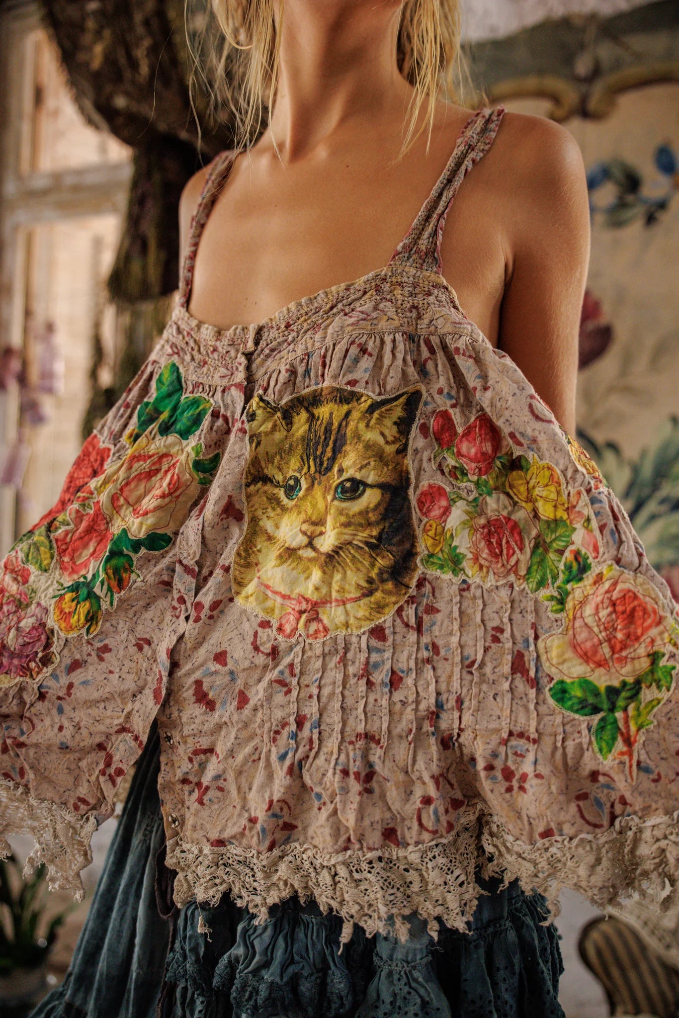 H6411-29◾️アンダーカバー　シルク100% フリルタンクトップ　Y2K Appliqué Cat Amor Tank – Magnolia Pearl Clothing