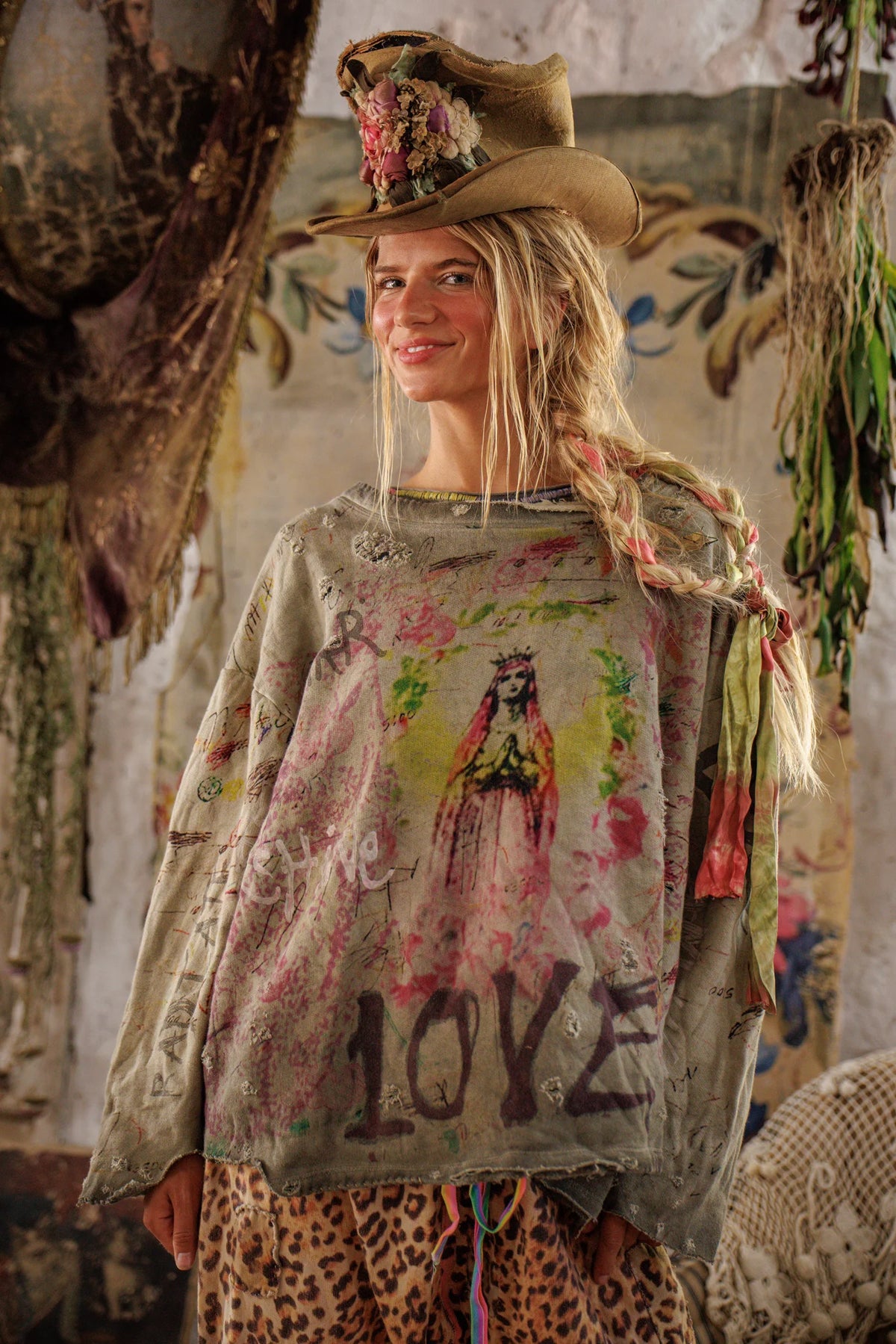 Stella Marais Radiate Love Hermosa Sweatshirt