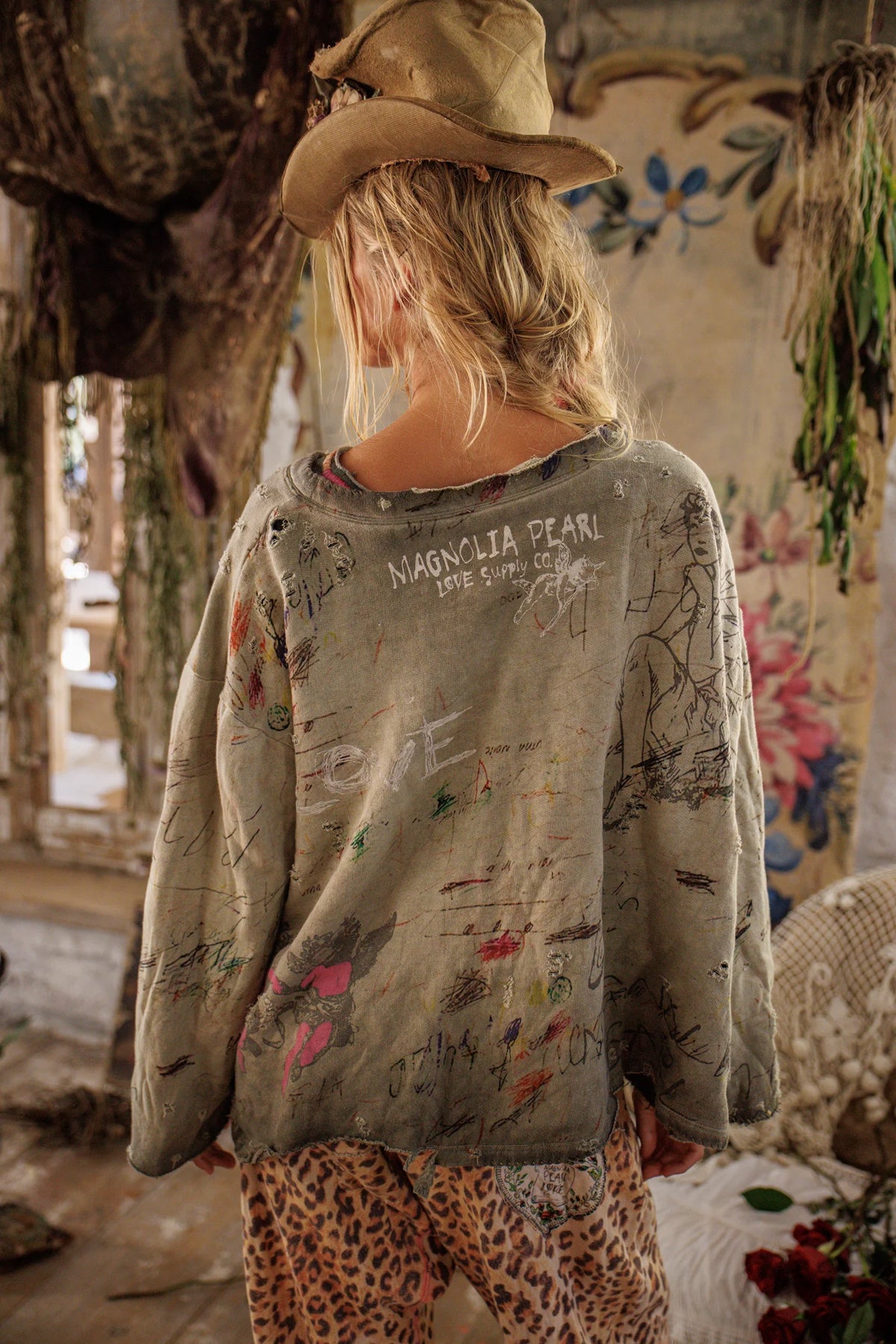 Stella Marais Radiate Love Hermosa Sweatshirt
